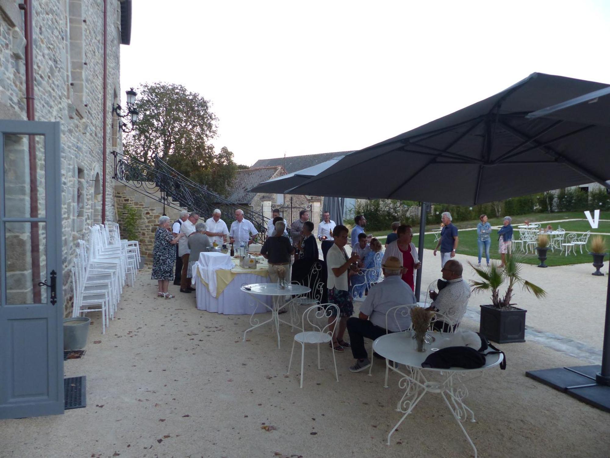 Chateau Du Bertry La Bouexiere Esterno foto